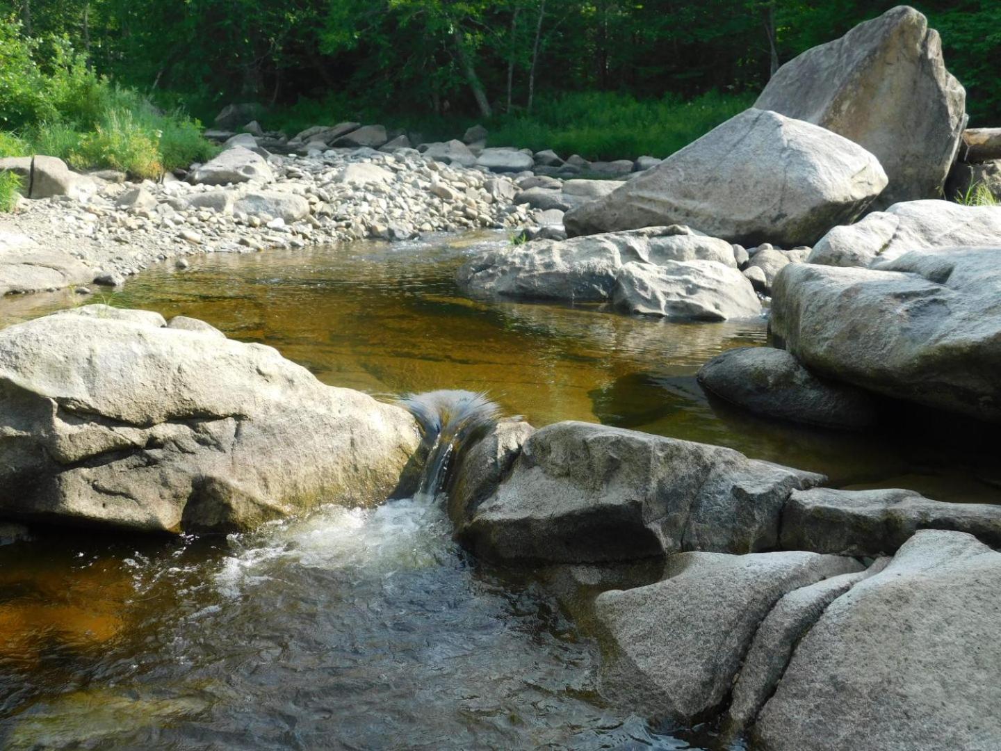 Vila Aux Tipis De La Riviere Sauvage Saint Romain Exteriér fotografie