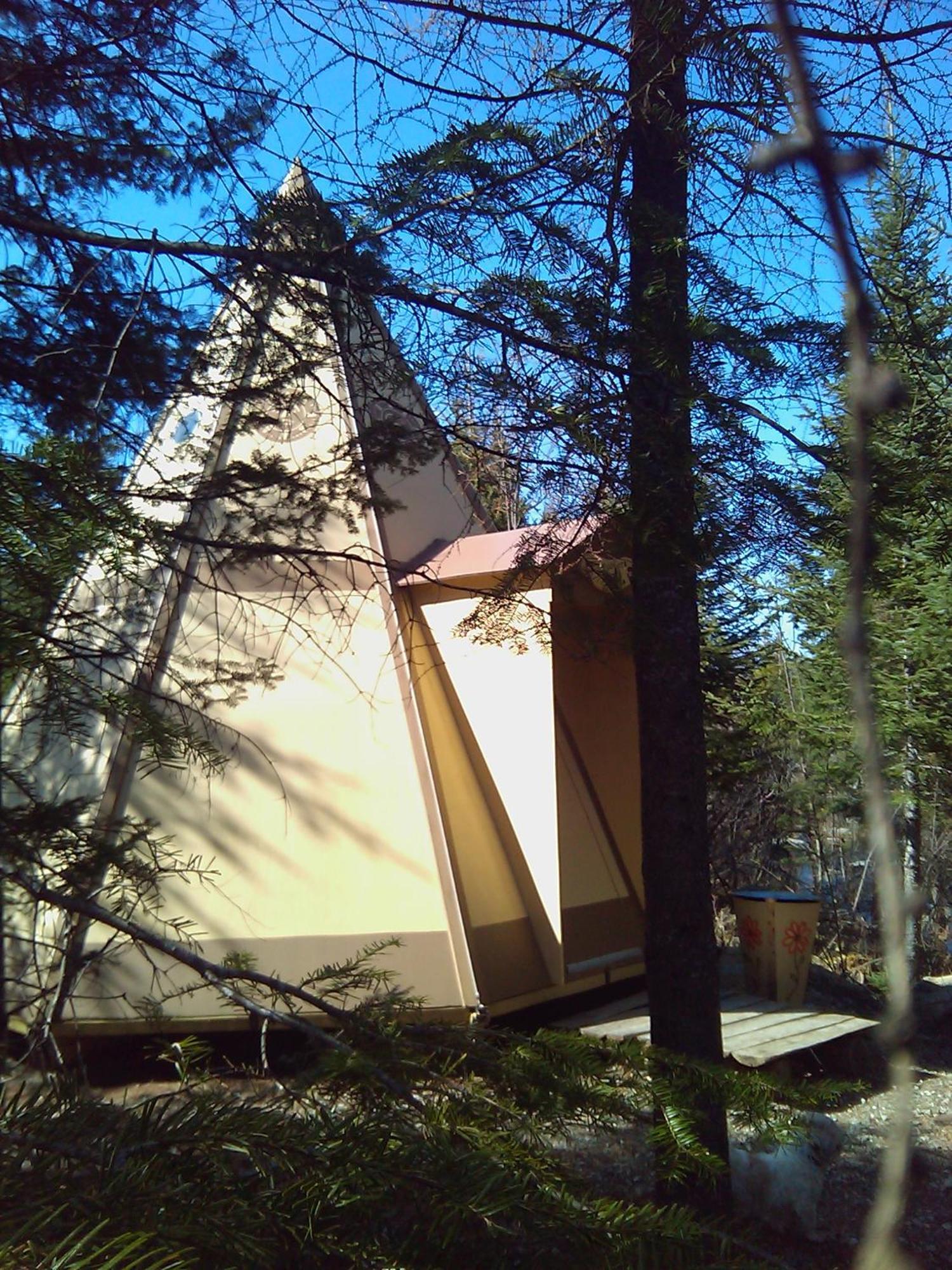Vila Aux Tipis De La Riviere Sauvage Saint Romain Exteriér fotografie